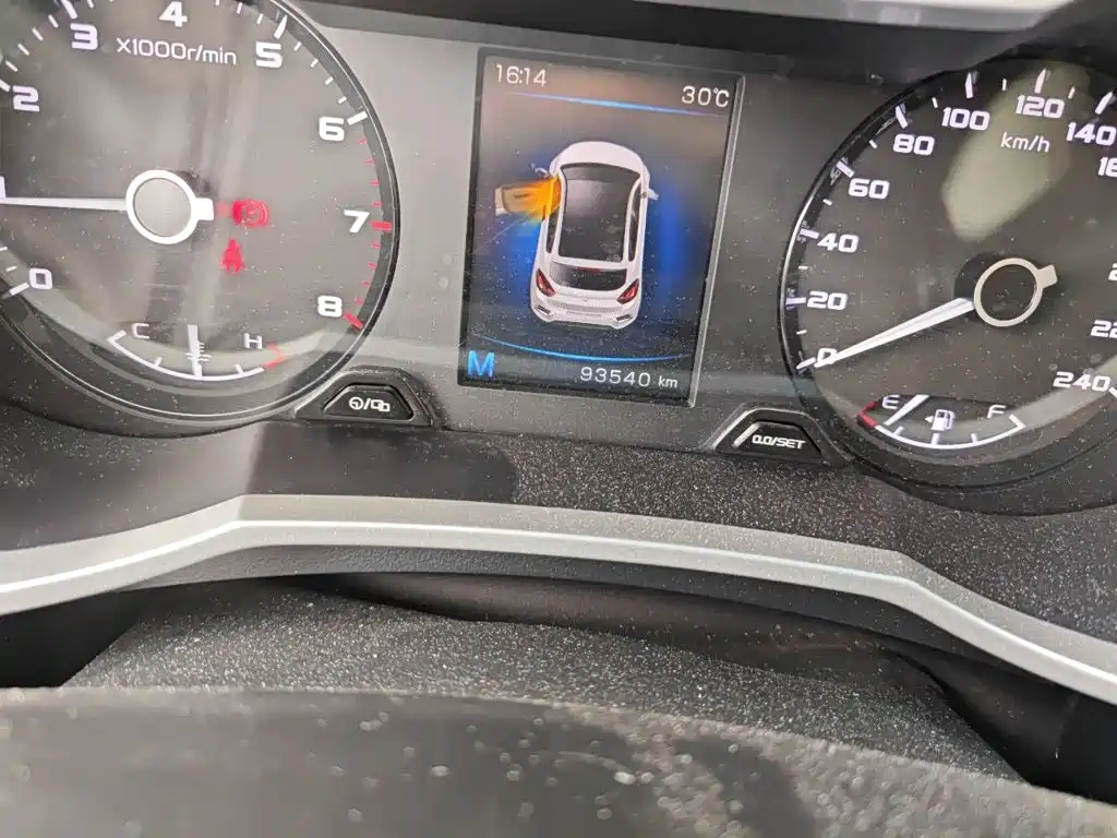 Geely Emgrand GS — миниатюра 8