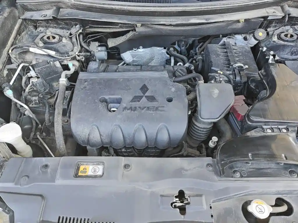 Mitsubishi Outlander — миниатюра 20