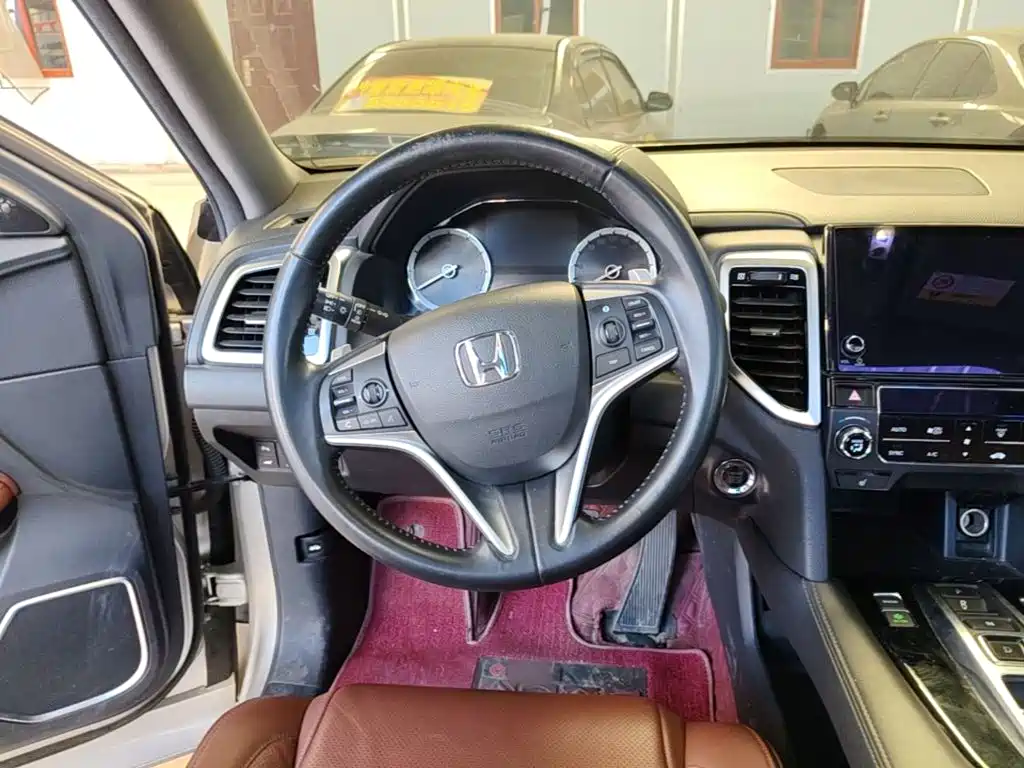 Honda UR-V — миниатюра 11