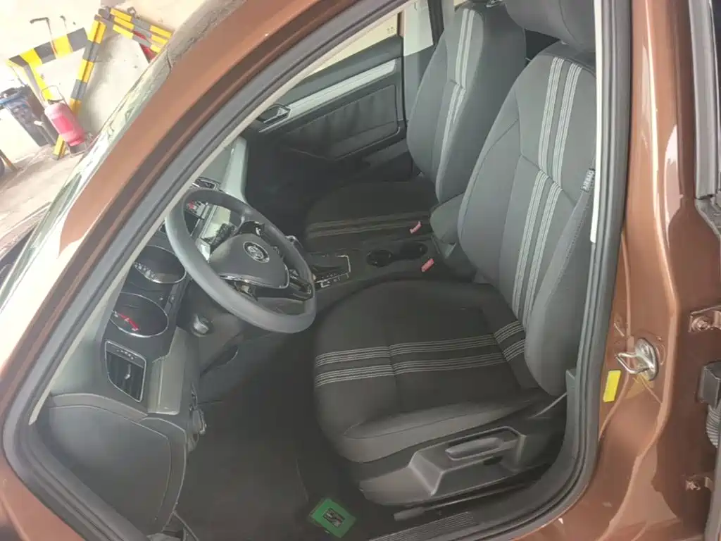 Volkswagen Lamando — миниатюра 15