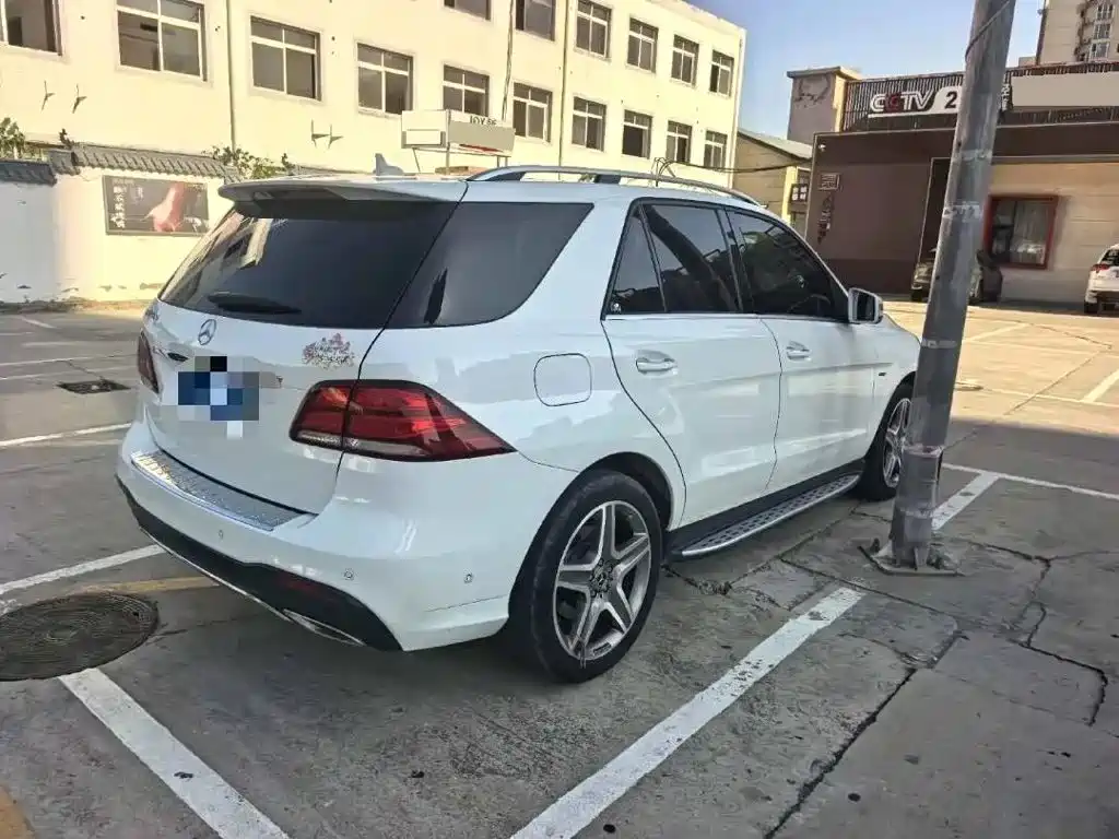 Mercedes-Benz GLE (Import) — миниатюра 4