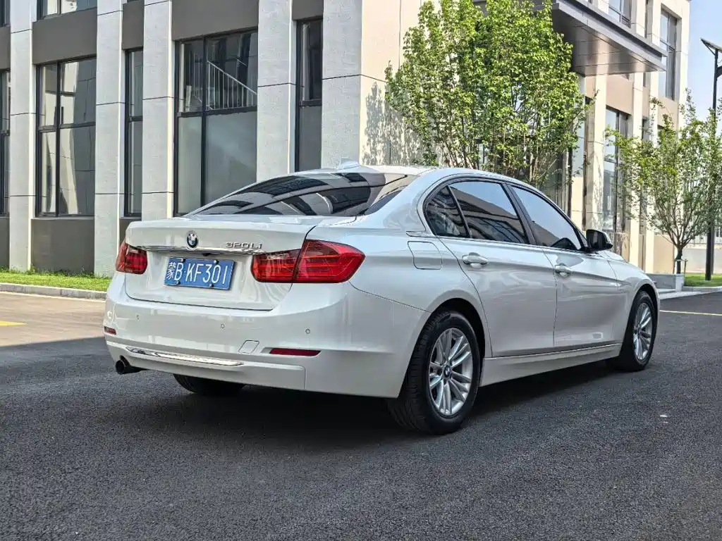 BMW 3 Series — миниатюра 10