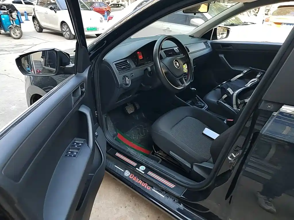 Volkswagen Santana — миниатюра 16
