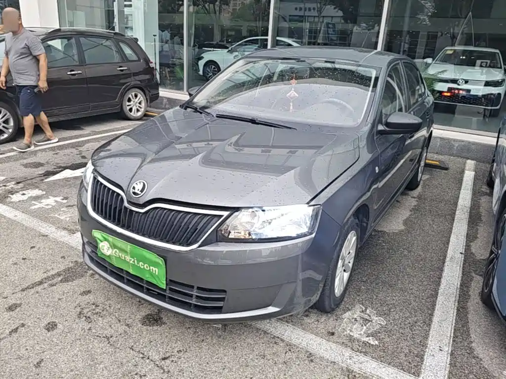 Skoda Rapid — миниатюра 2
