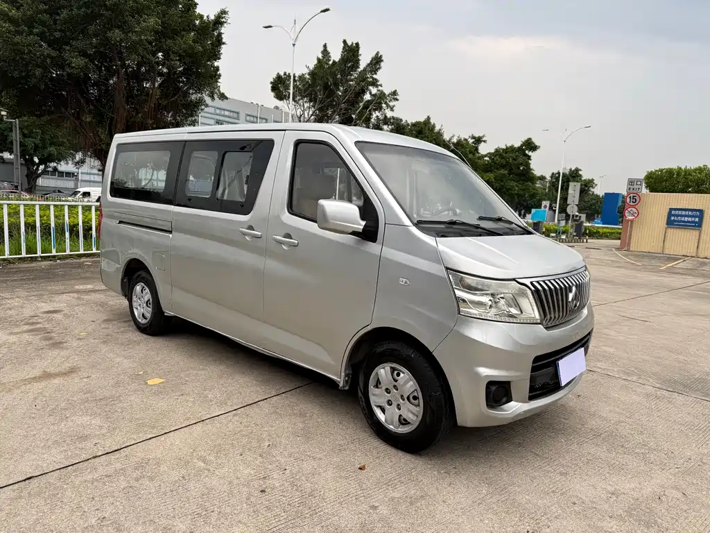 Kaicheng Ruixing M80 2014