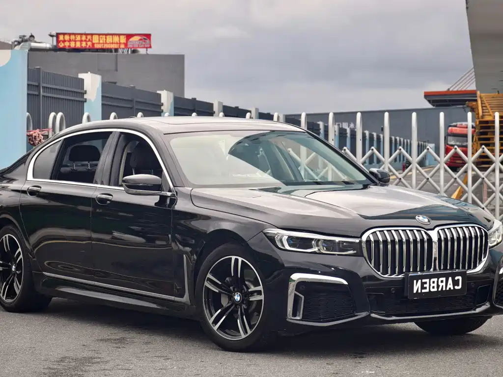 BMW 7 Series — миниатюра 3