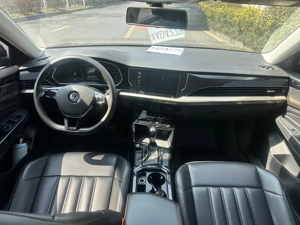 VOLKSWAGEN PASSAT NEW ENERGY