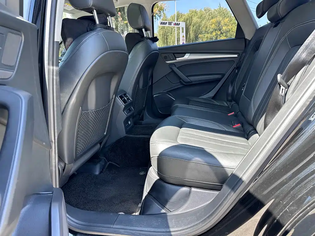 Audi Q5L — миниатюра 18