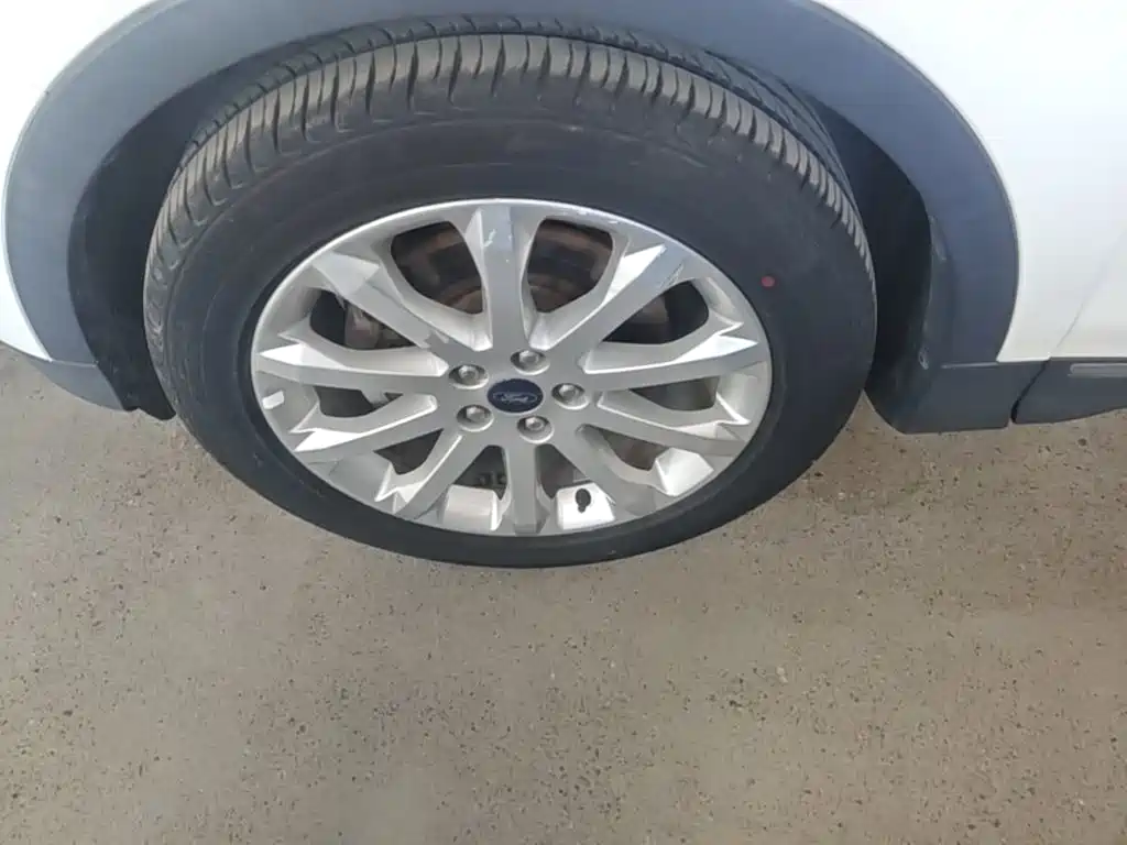 Ford Kuga — миниатюра 23