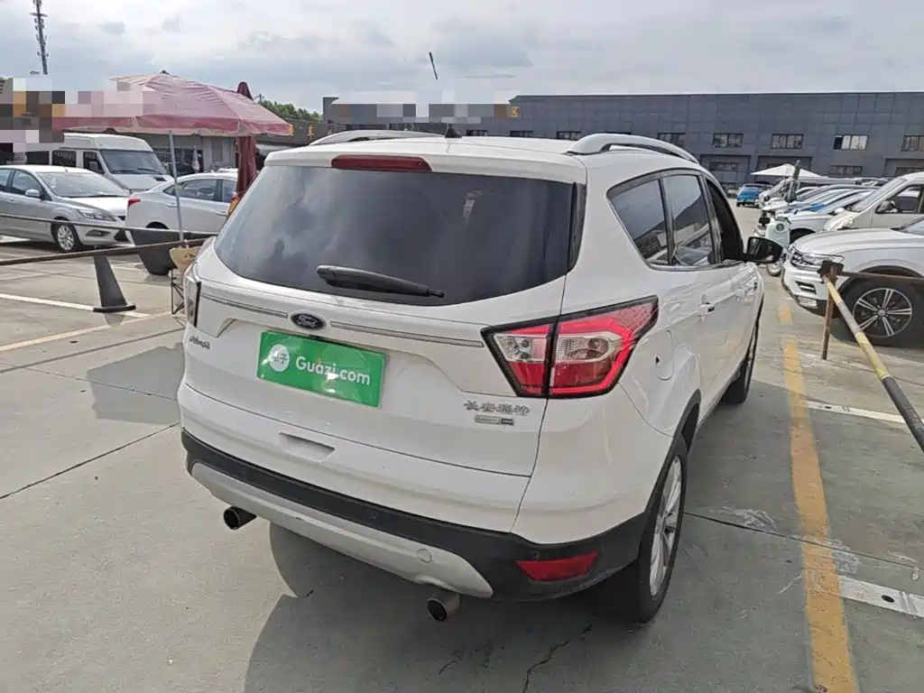 Ford Kuga — миниатюра 7