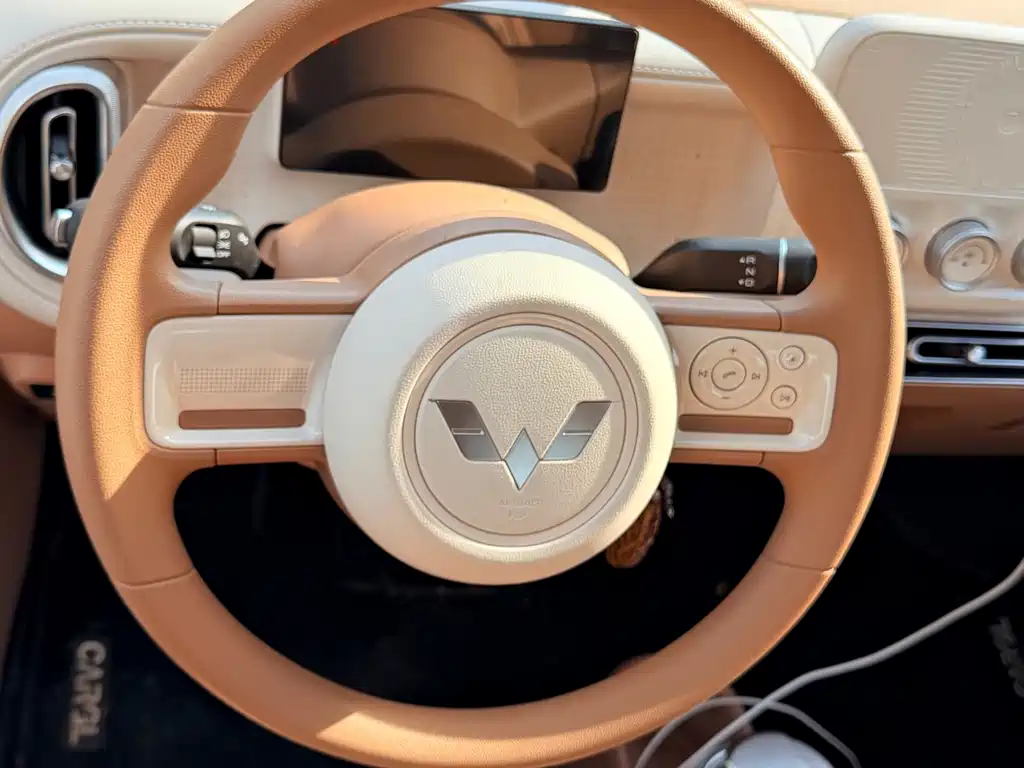 Wuling MINIEV — миниатюра 10