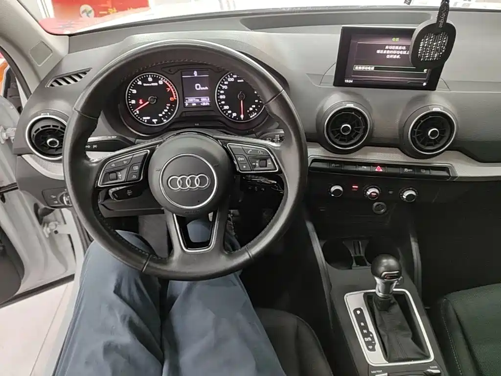 Audi Q2L — миниатюра 10