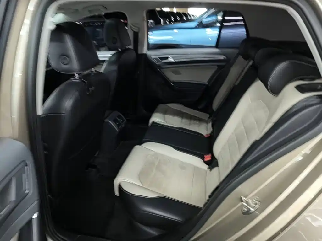 Volkswagen Golf — миниатюра 17