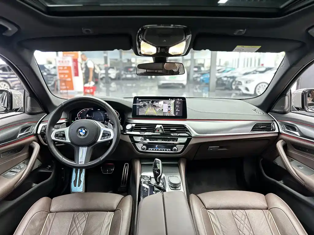 BMW 5 Series (Import) — миниатюра 8