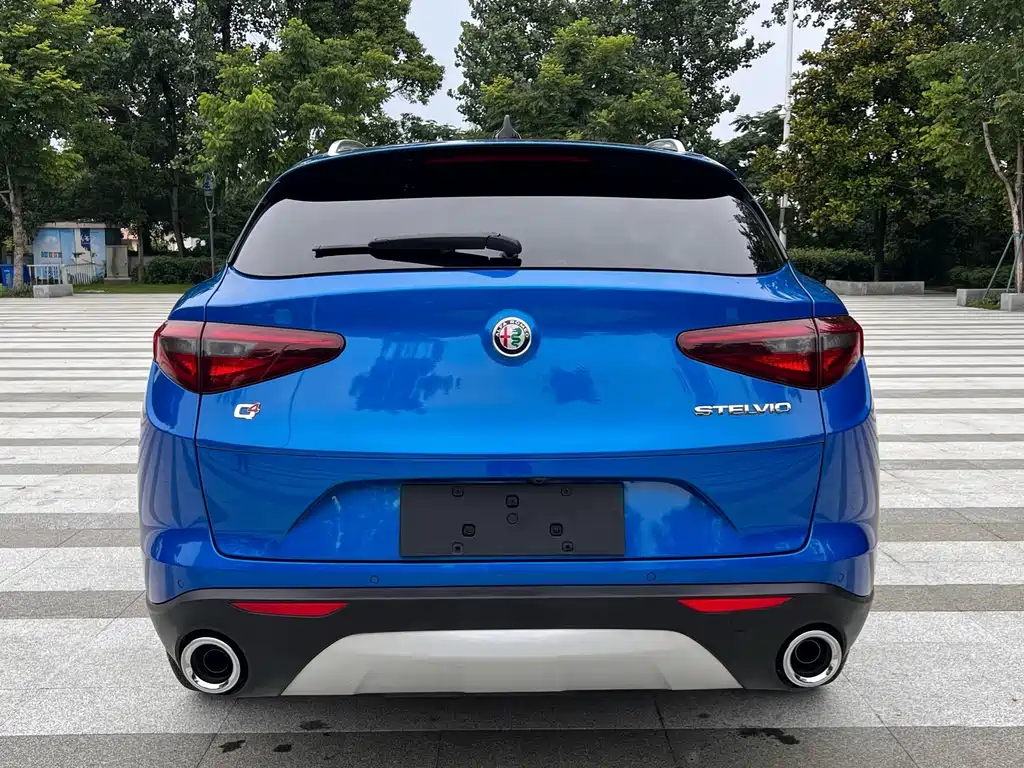 Alfa Romeo Stelvio — миниатюра 13