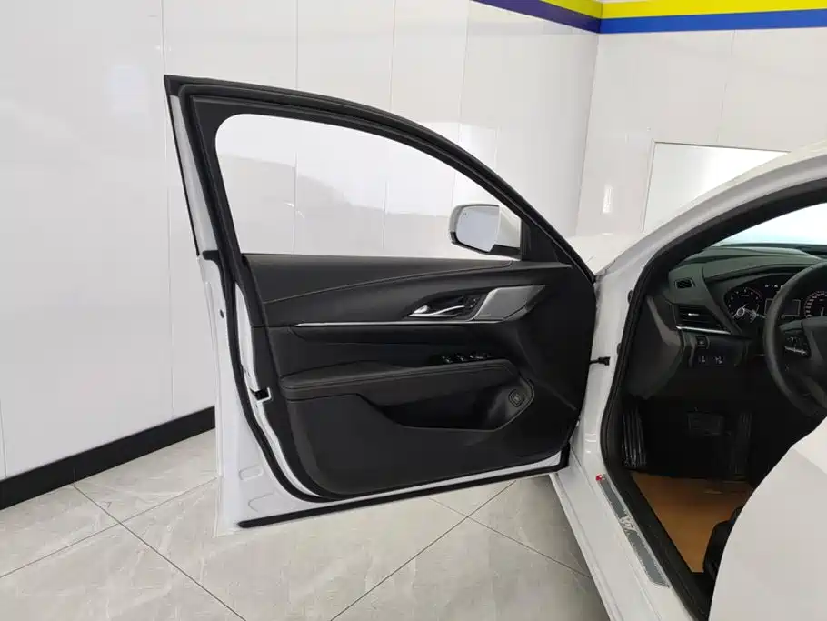 Cadillac CT4 — миниатюра 7