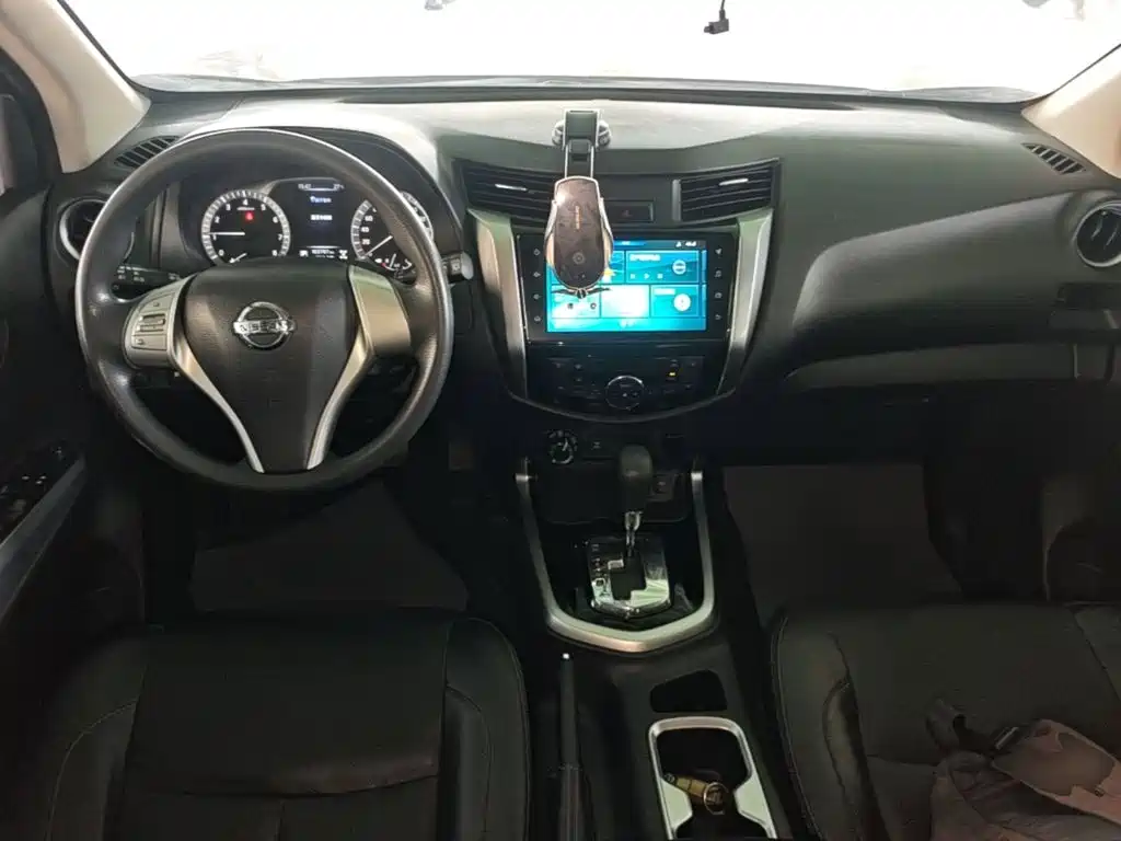 Nissan Terra — миниатюра 10