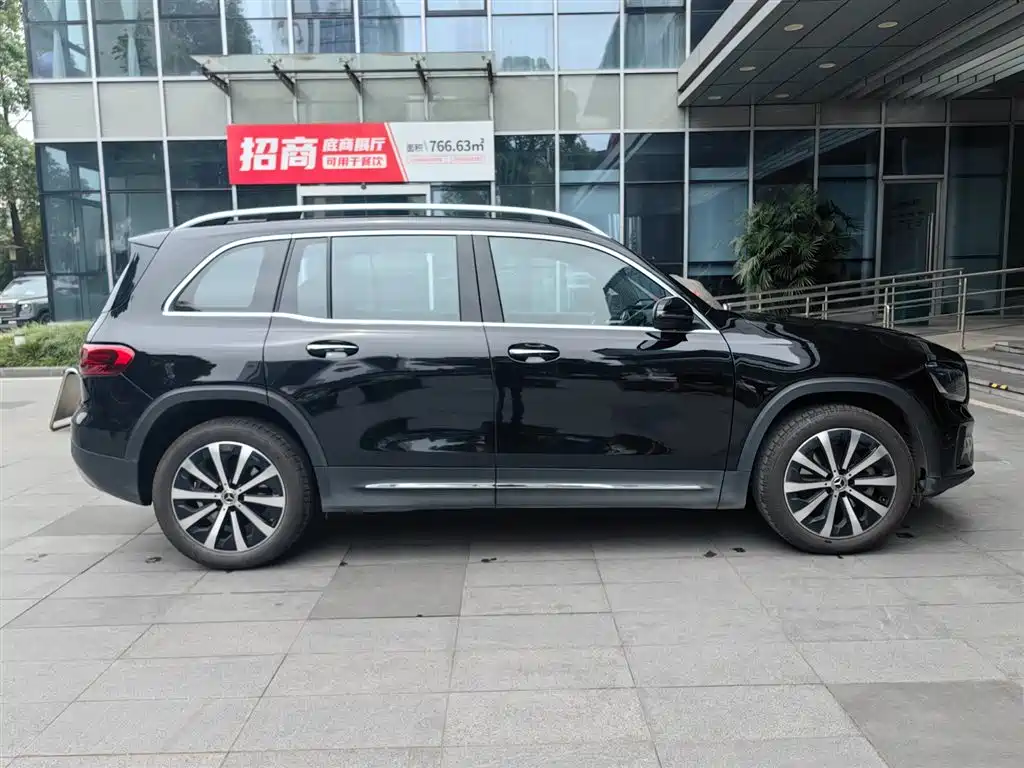 Mercedes-Benz GLB 2025 GLB 220 Fashion