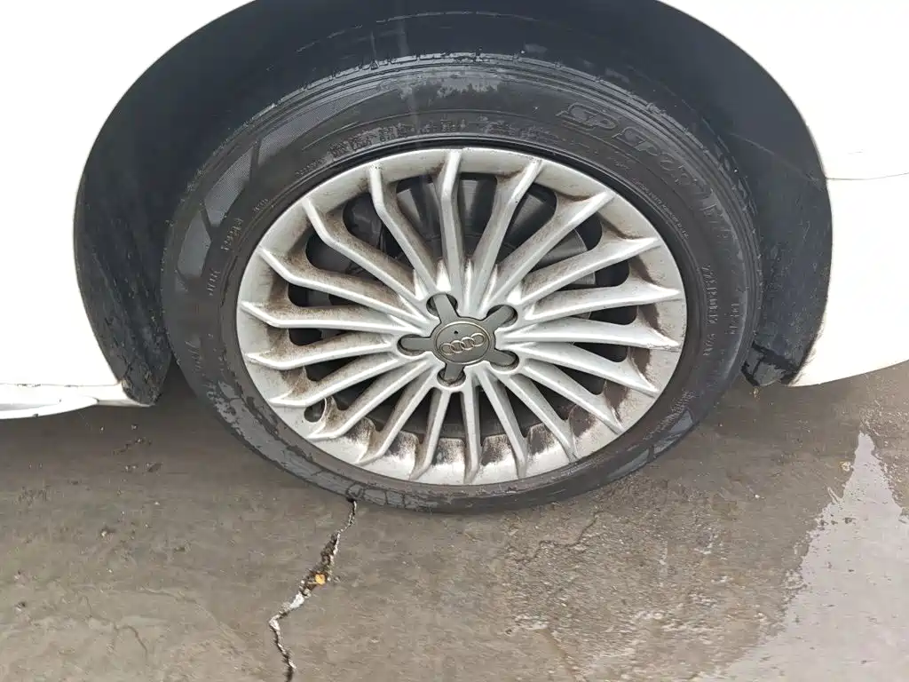 Audi A4L — миниатюра 24