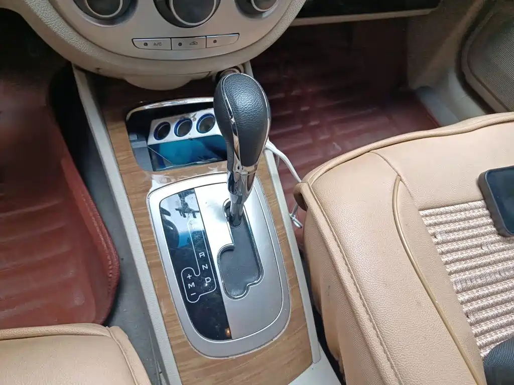 Buick Excelle — миниатюра 7