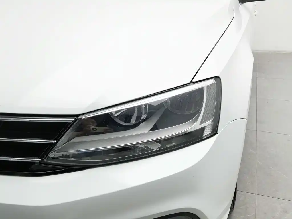 Volkswagen Sagitar — миниатюра 7