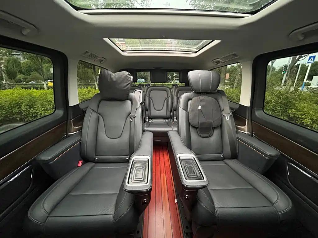 Mercedes-Benz V-Class — миниатюра 8