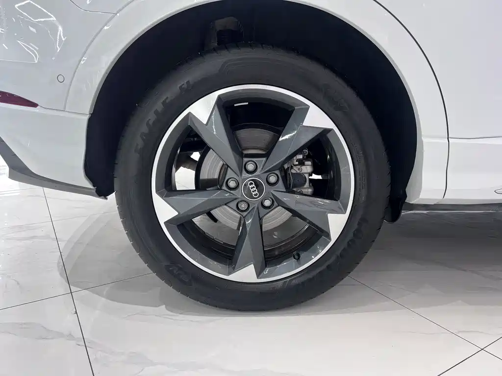 Audi Q3 — миниатюра 20