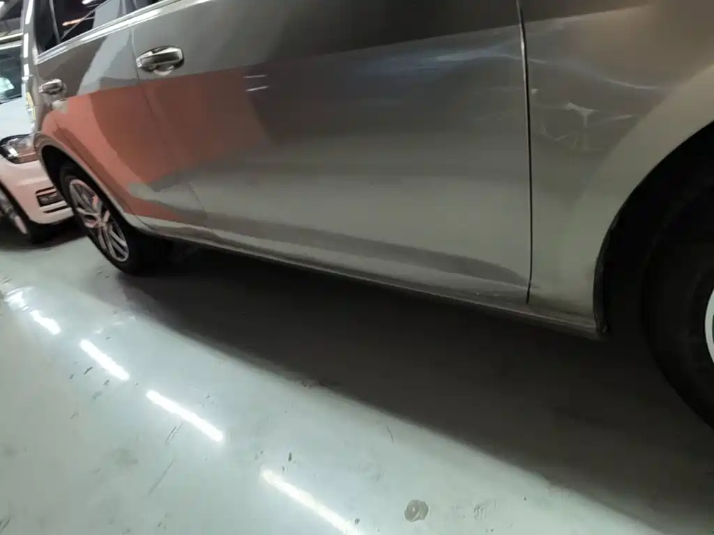 Volkswagen Golf — миниатюра 21