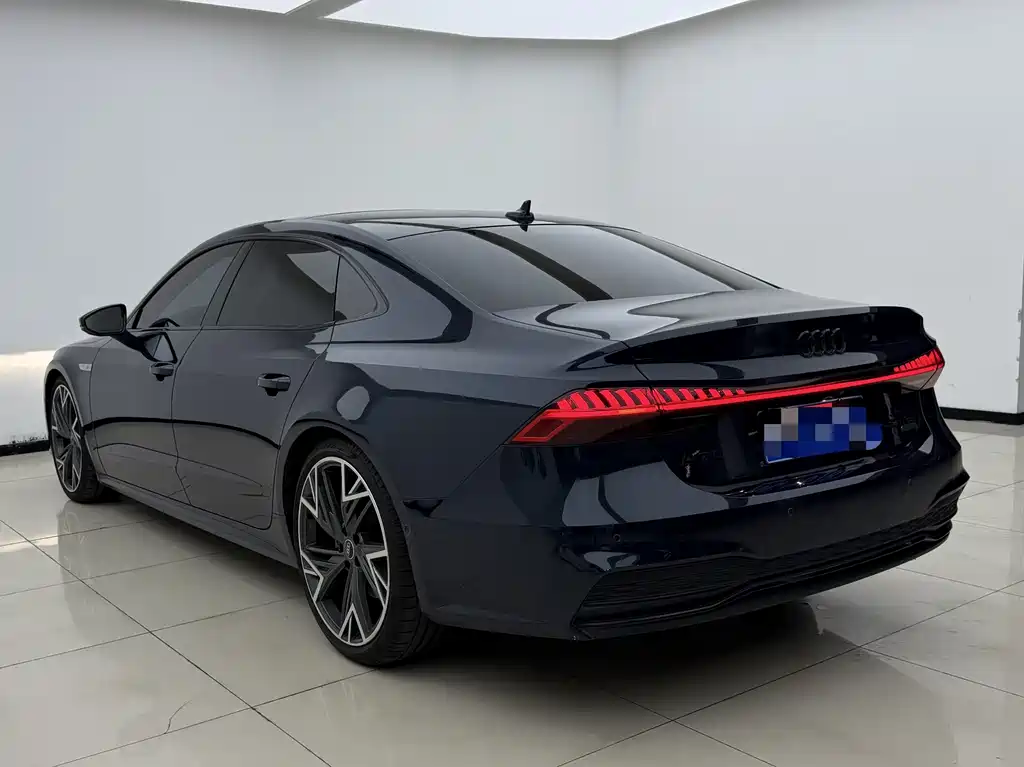 Audi A7L — миниатюра 9