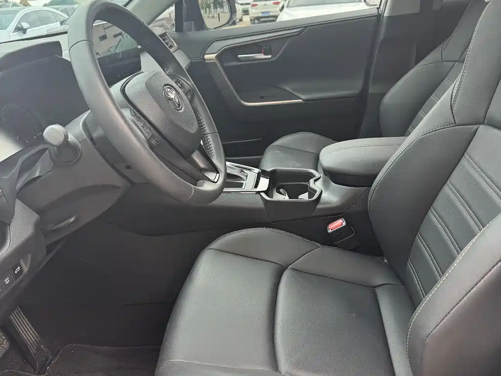 Toyota Wildlander 2024 2.0L CVT Luxury PLUS