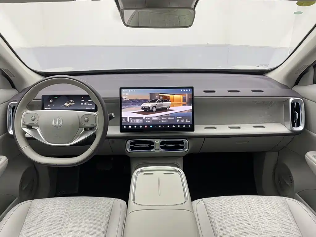 Leapmotor Leapmotor B10 — миниатюра 13
