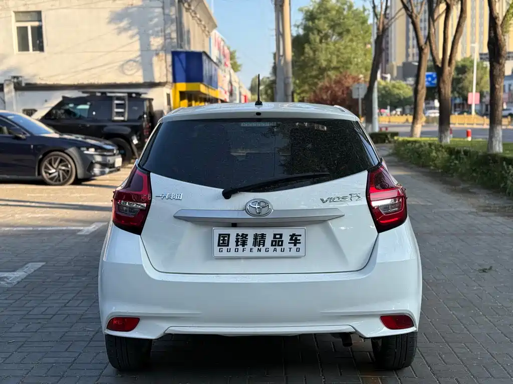 Toyota Vios FS — миниатюра 5