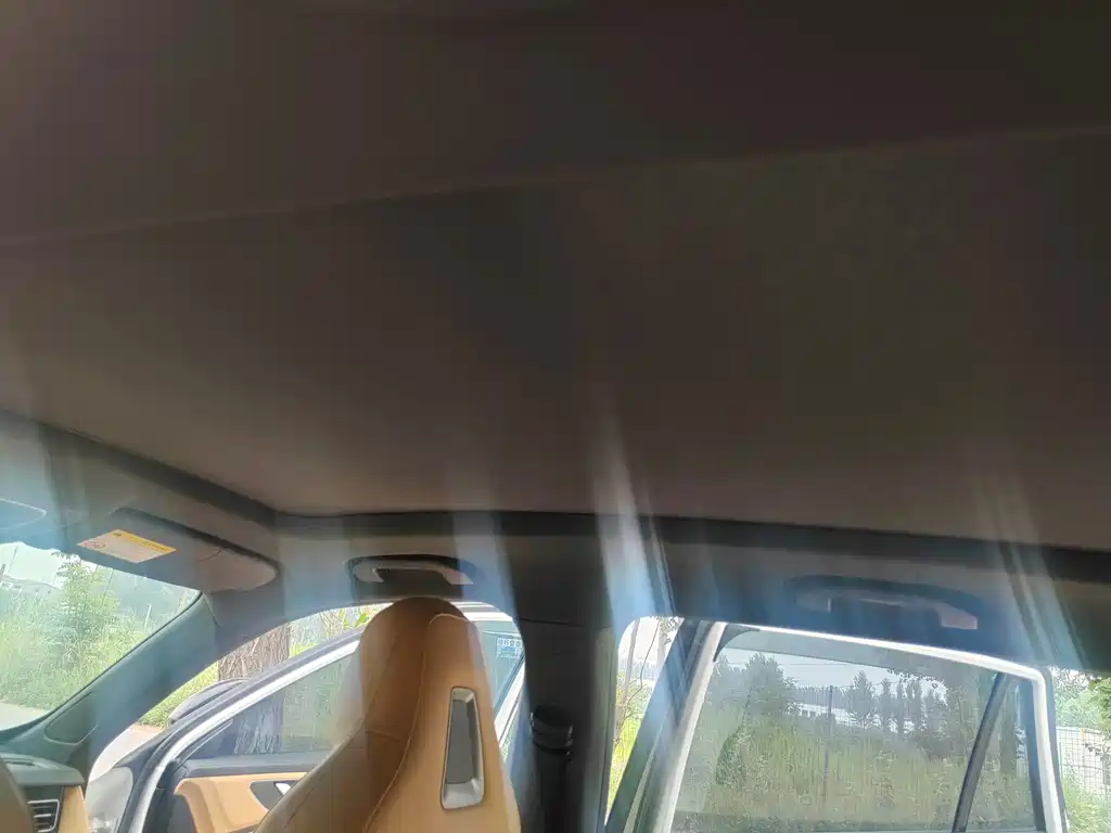 Roewe RX5 New Energy — миниатюра 13