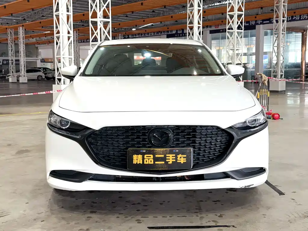 Mazda Mazda3 3 2020 1.5L AT