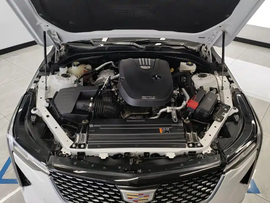 Cadillac CT4 — миниатюра 10
