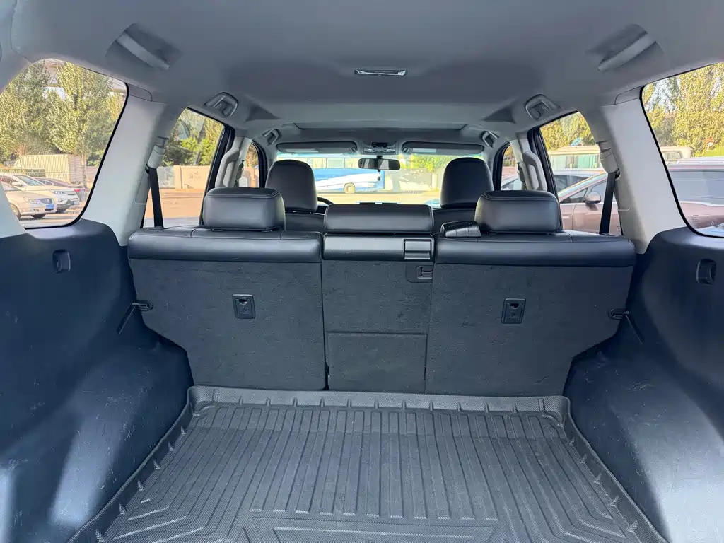 Toyota Prado — миниатюра 12