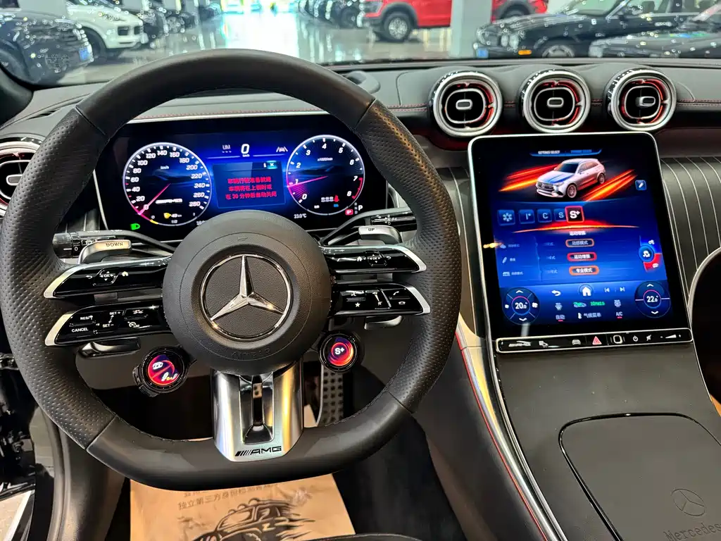Mercedes-Benz GLC AMG — миниатюра 14