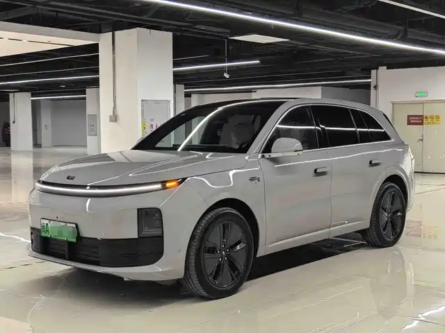 Li Auto L6