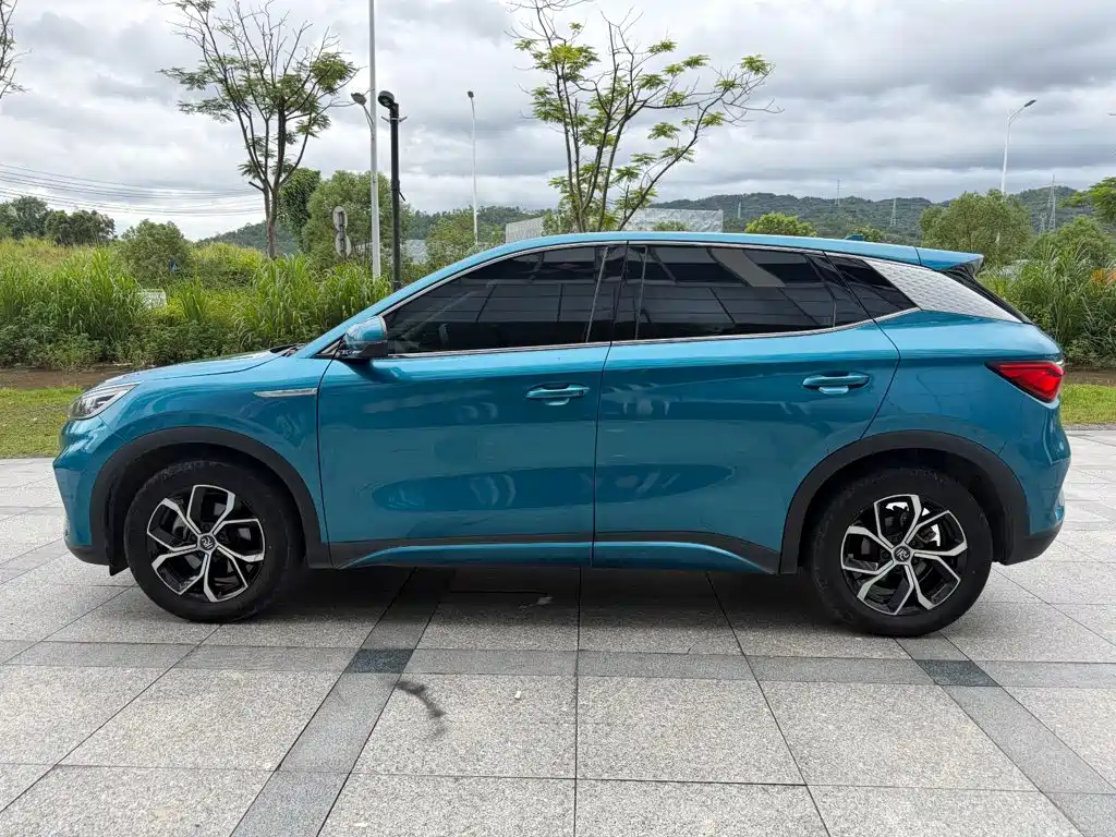 BYD Yuan Plus — миниатюра 3