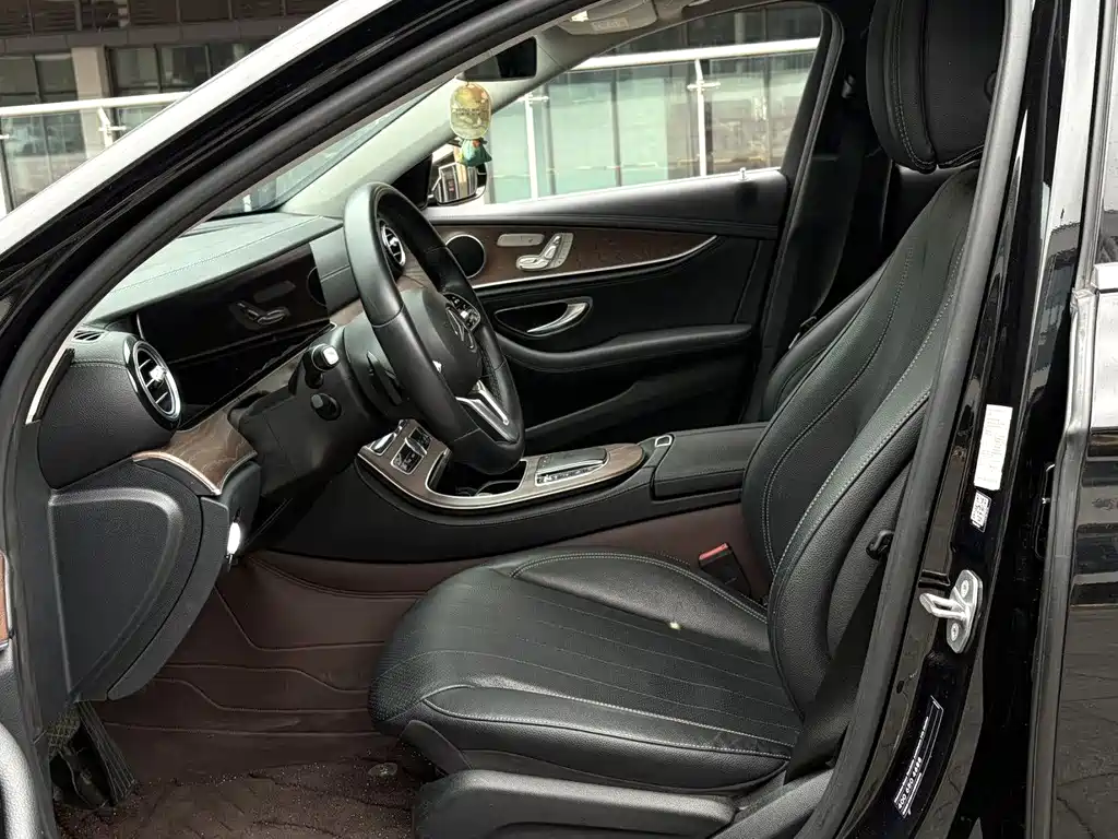 Mercedes-Benz E-Class E 2020 E 300 L Fashion