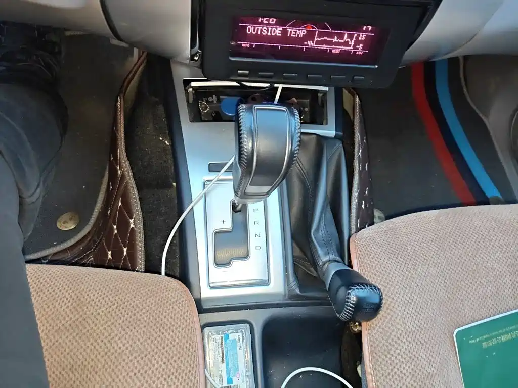 Mitsubishi Pajero Sport — миниатюра 15