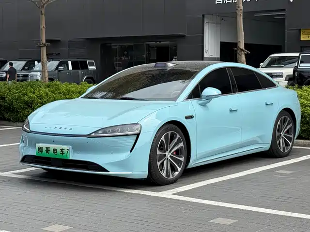 AITO WISDOM WORLD S7 2025