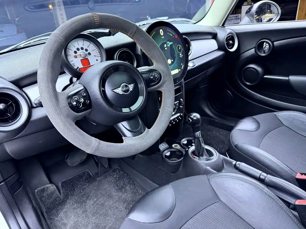 MINI Mini Clubman — миниатюра 14
