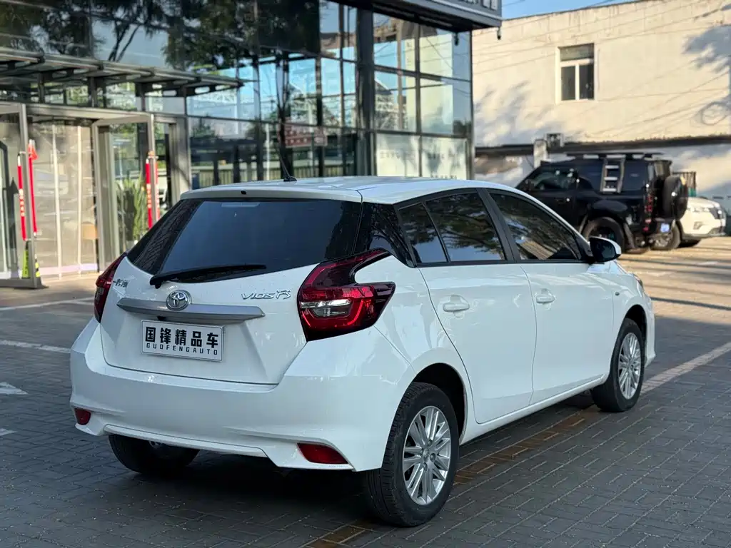 Toyota Vios FS — миниатюра 4