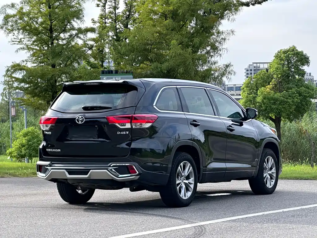 Toyota Highlander — миниатюра 20