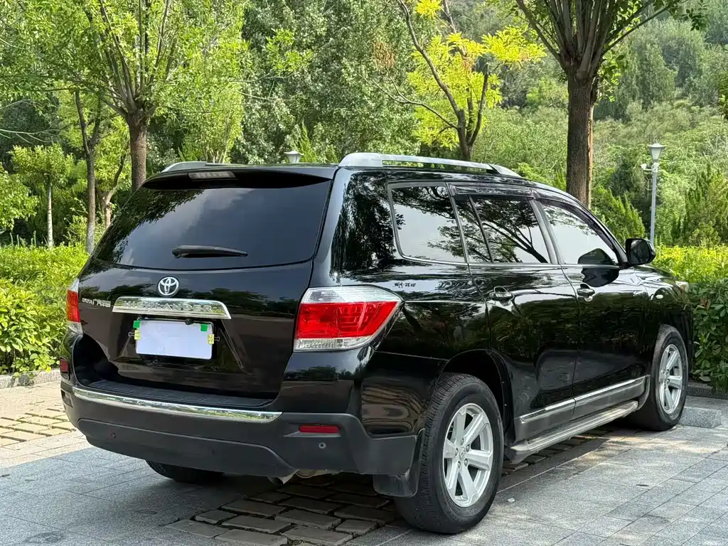 Toyota Highlander — миниатюра 7