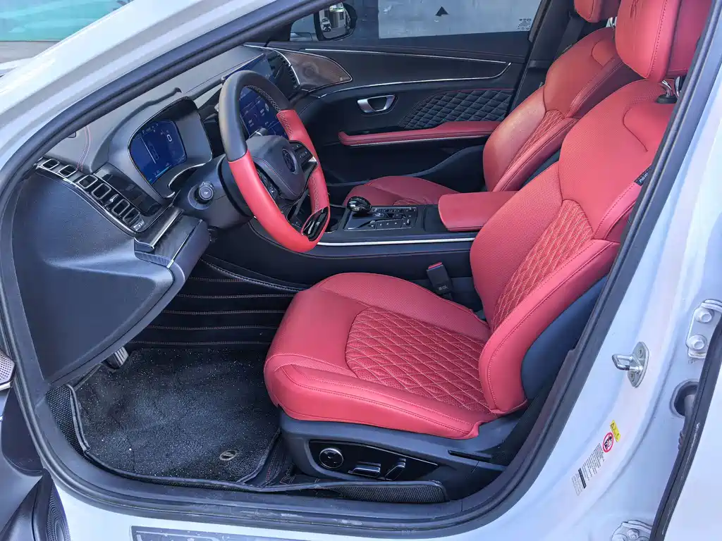 BYD Han — миниатюра 8