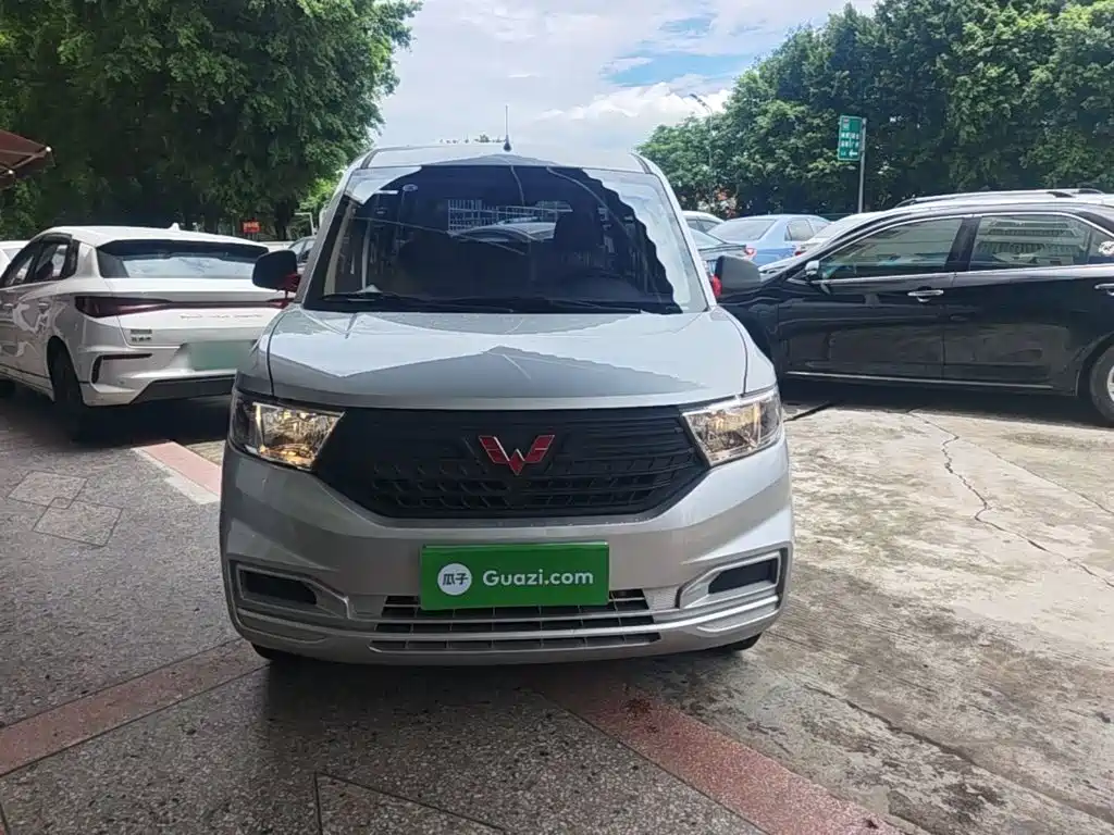 Wuling Hongguang V — миниатюра 3