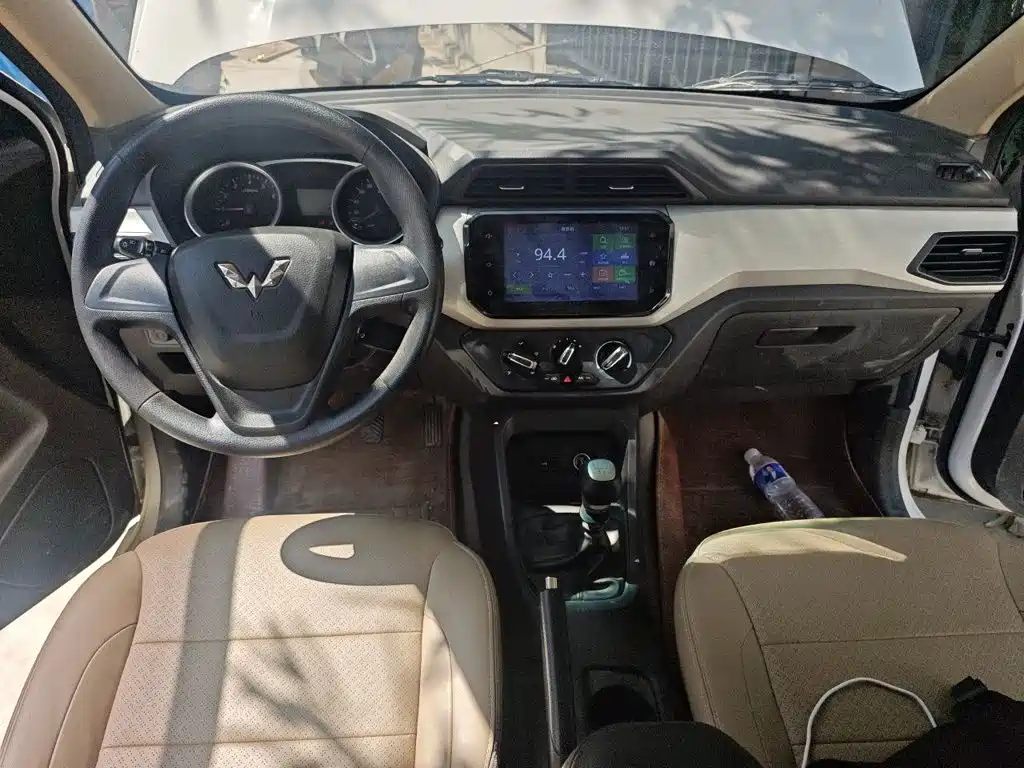 Wuling Hongguang — миниатюра 6
