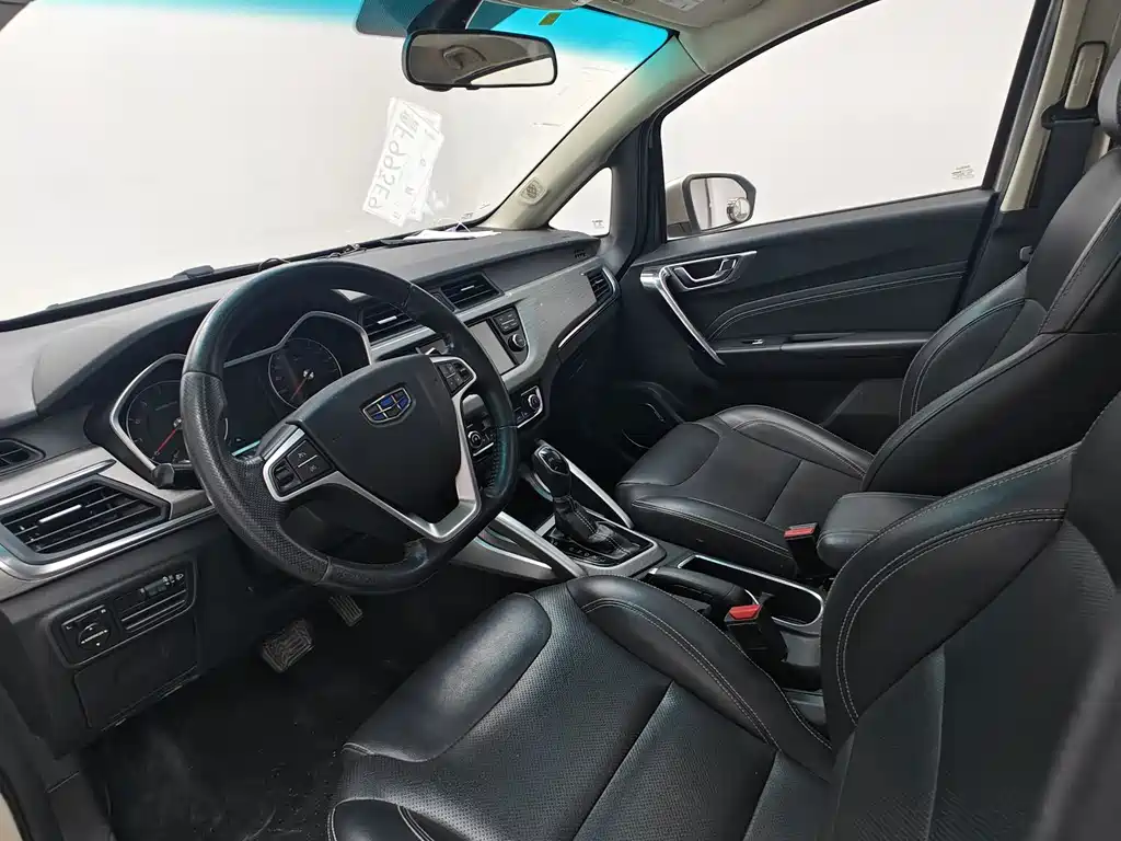Geely Vision X3 — миниатюра 7